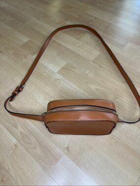 Tan Leather Crossbody Belt Bag